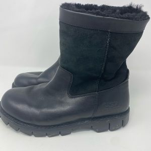 UGG Australia Beacon Men’s Black Leather